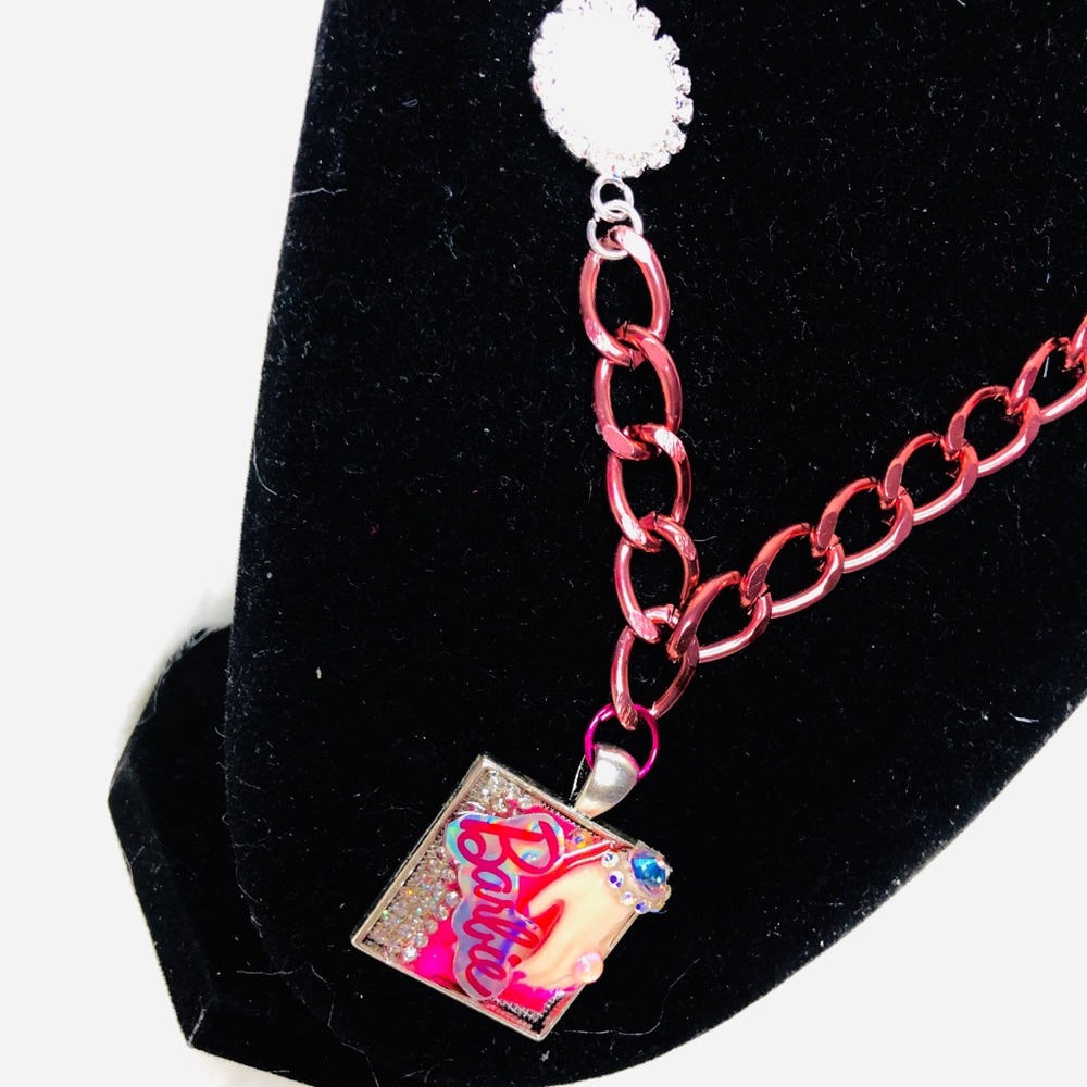 COPY - Barbie necklace